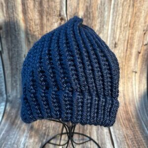 NEW Handmade Women’s Blue Knit Hat Item #PHK354